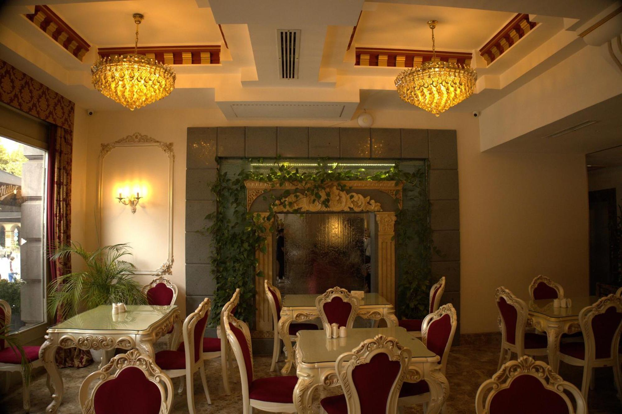 Hotel Aqua Freedom Tbilisi Exterior photo