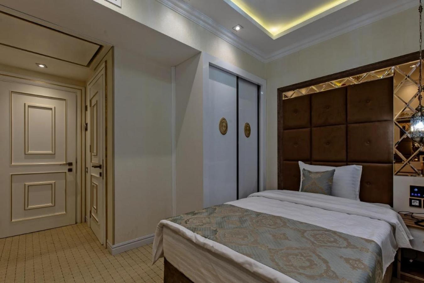 Hotel Aqua Freedom Tbilisi Exterior photo